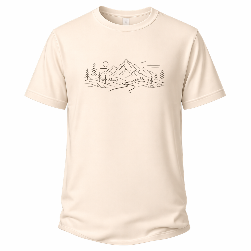 Naturfarbenes Wander T-Shirt mit feinem Bergpfad-Motiv, Bergen, Bäumen, Sonne und Landschaftslinie.