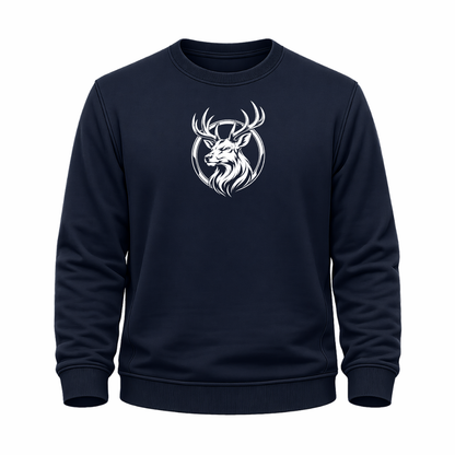 Navi Blaues Wander Sweatshirt mit weißem Hirschkopf-Motiv im runden Outdoor-Emblem.